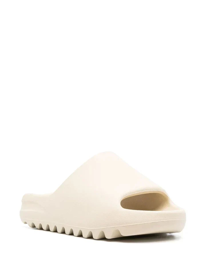 ADDIDAS YEEZY SLIDES PURE SEMI UA