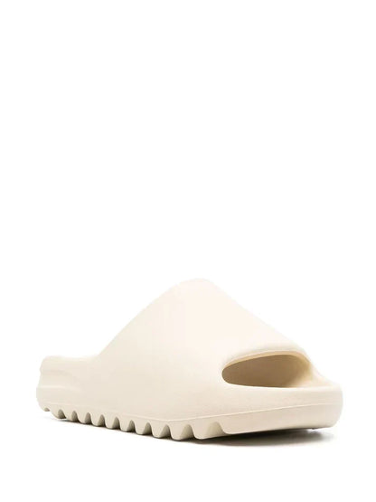 ADDIDAS YEEZY SLIDES PURE SEMI UA