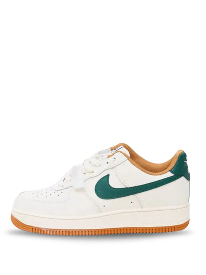 . Nik e airforce 1 hamava og colour way